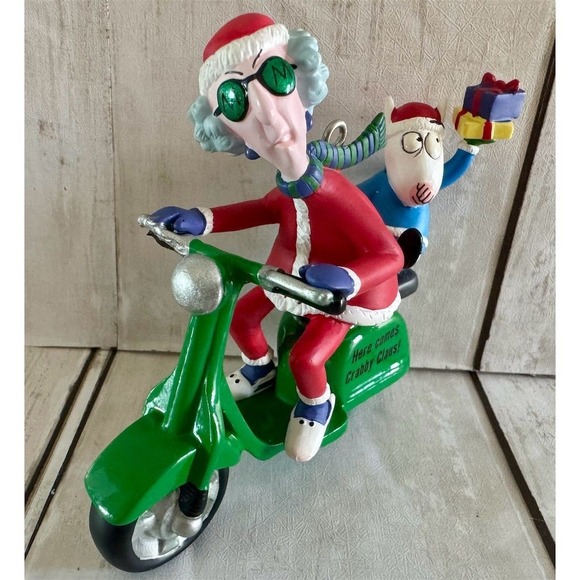 Hallmark Keepsake Ornament 2011 Maxine "Here Comes Crabby Claus!" - New in Box - Picture 2 of 7